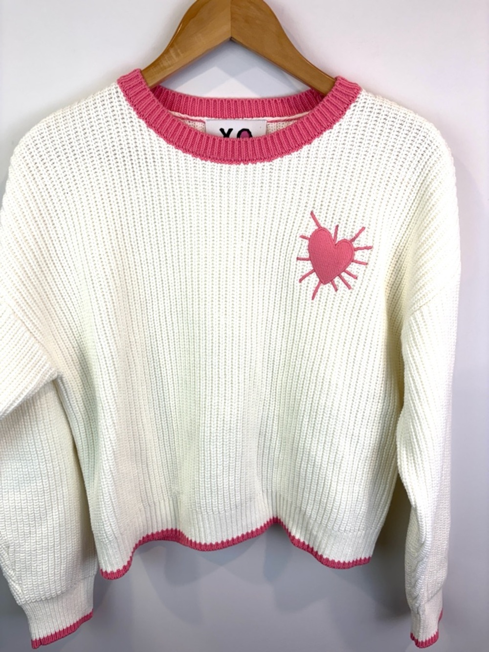 XOKR Kerri Rosenthal Women's Cream Knit with Pink Trim and Heart Accent size M